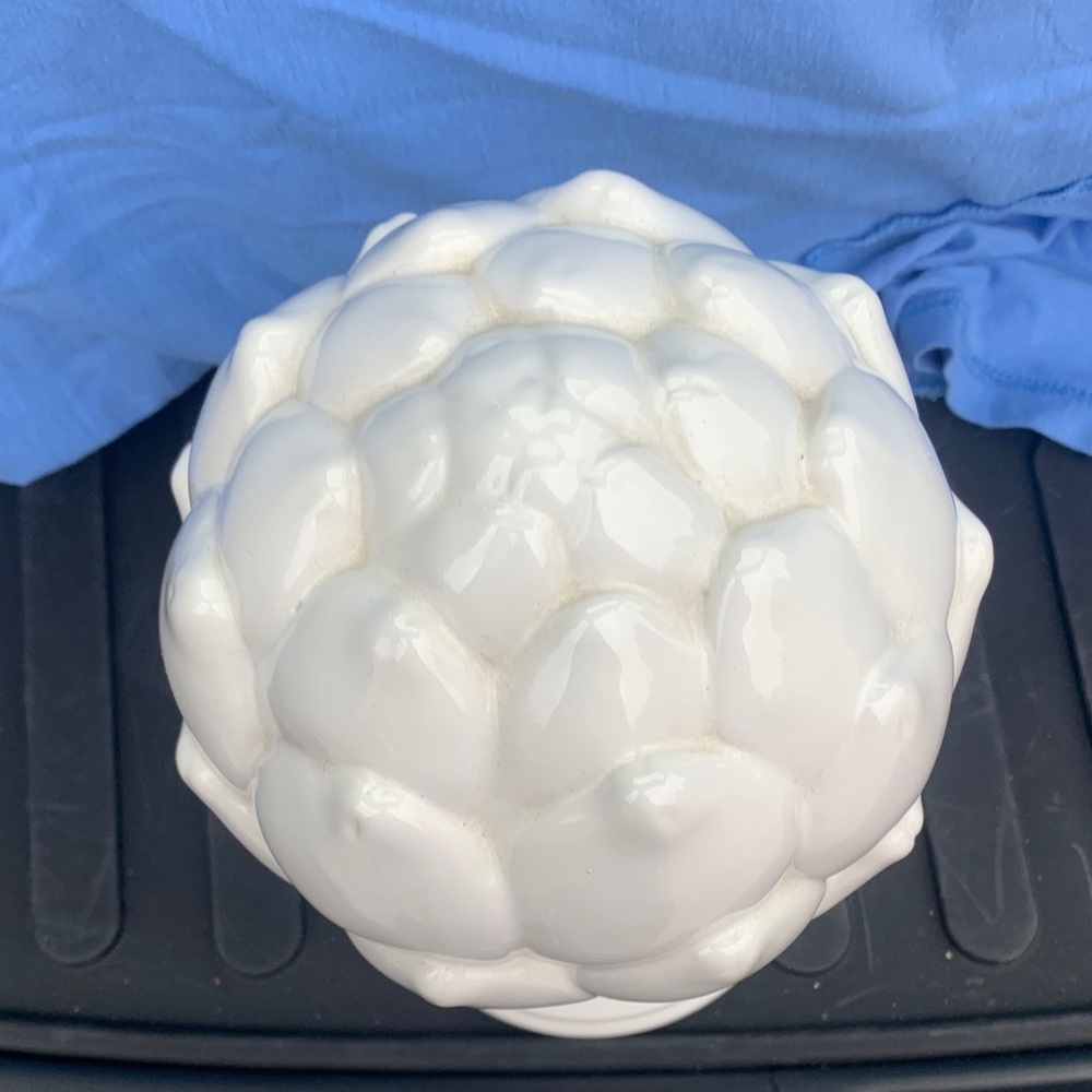 White Ceramic Artichoke Pedestal Accent - Picture 2 of 4